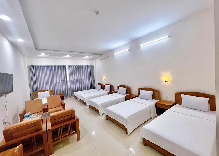 Отель Khach San Binh Minh 2*