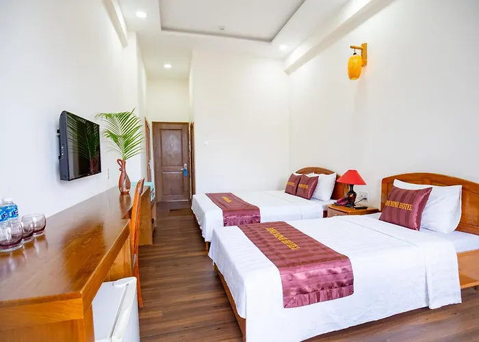 Отель Khach San Binh Minh Фантхьет