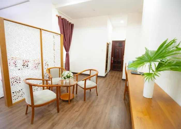 Отель Khach San Binh Minh 2*