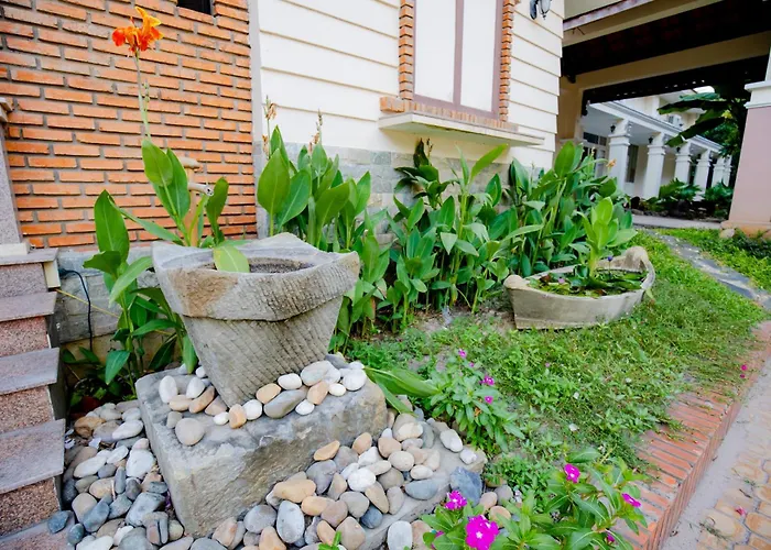 Отель Khach San Binh Minh 2*